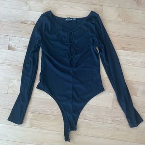 Pretty Little Thing Black Rib Keyhole Bodysuit
